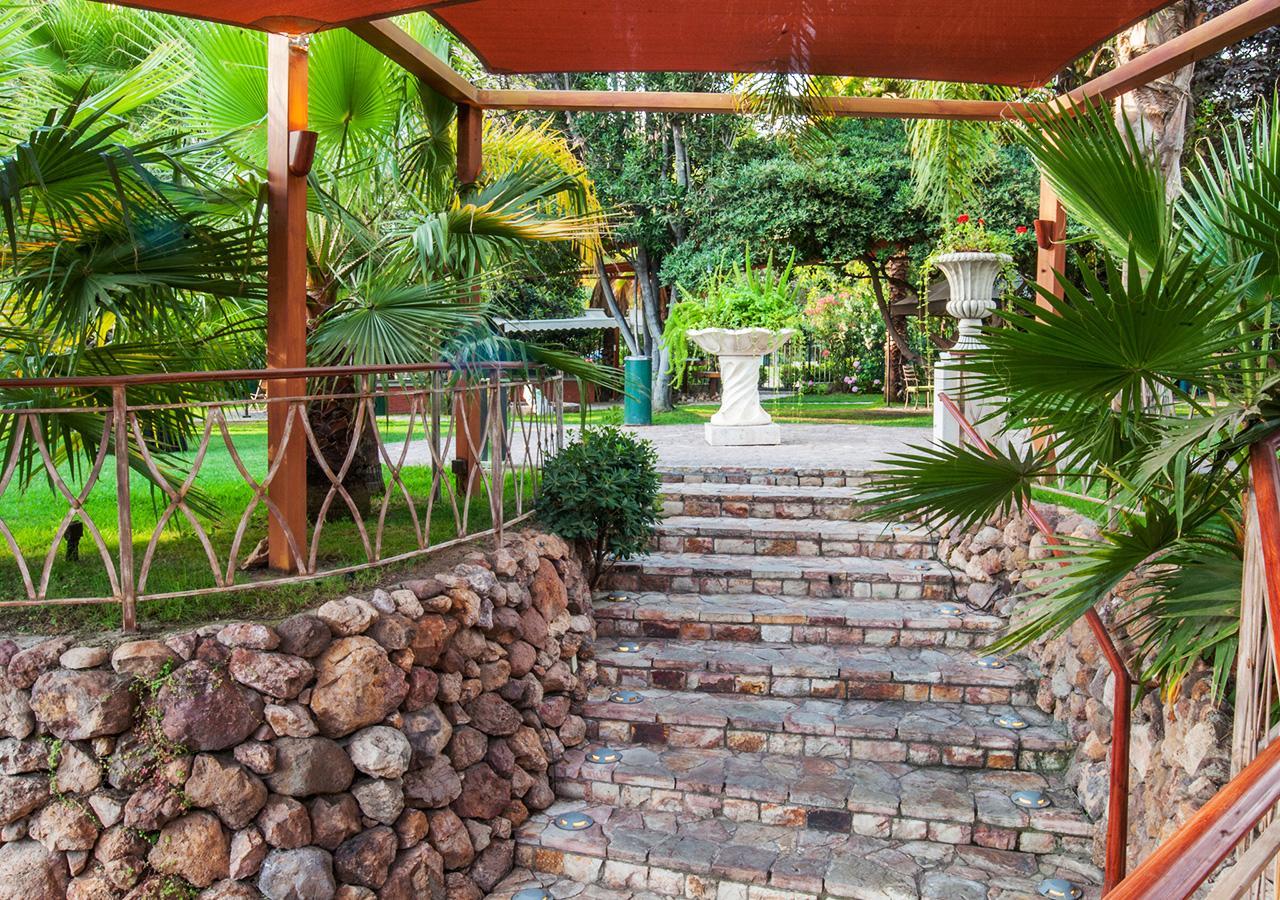 Hotel Y Centro De Eventos Manquehue Las Condes ซานติอาโก ภายนอก รูปภาพ