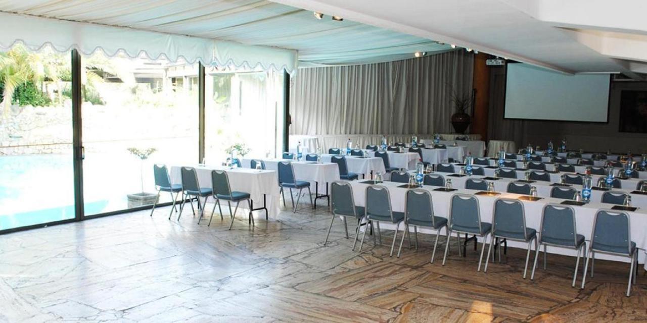 Hotel Y Centro De Eventos Manquehue Las Condes ซานติอาโก ภายนอก รูปภาพ